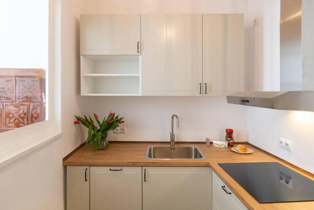 Royal Route Apartment Fully Equipped Krakow Ngoại thất bức ảnh